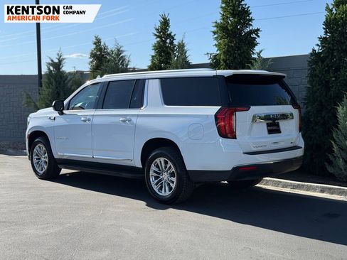 Used 2023 GMC Yukon XL SLT AWD/4WD image 5