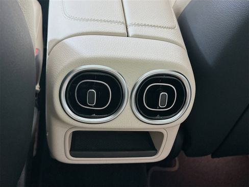 New 2026 Mercedes-Benz GLC 300 4MATIC image 26