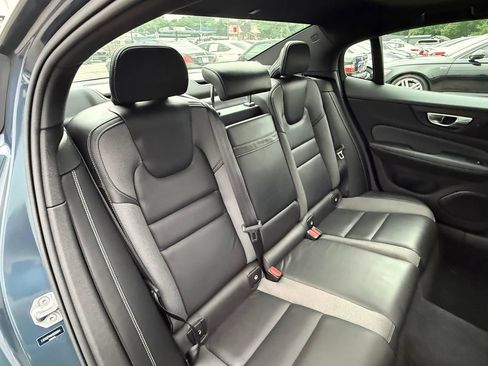 Used 2019 Volvo S60 T5 R-Design FWD image 29