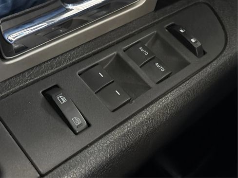 Used 2012 Ford F150 FX4 w/ Max Trailer Tow Pkg image 40