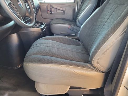 Used 2025 GMC Savana 2500 w/ Driver Convenience Package RWD image 18