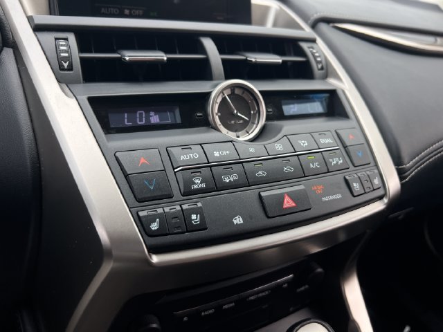 Used 2015 Lexus NX 200t FWD w/ Luxury Package image 22