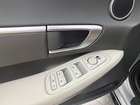 Used 2026 Hyundai Sonata SEL FWD image 42