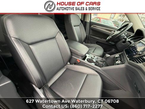 Used 2018 Volkswagen Atlas SEL AWD/4WD image 32