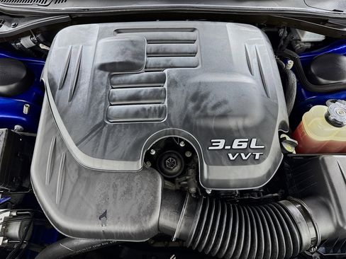 Used 2021 Dodge Challenger SXT image 44