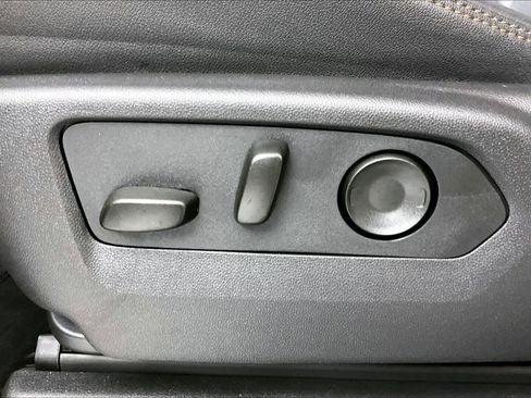 Certified 2025 GMC Sierra 2500 AT4 w/ AT4 Premium Plus Package image 57