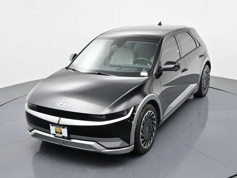 Used 2023 Hyundai Ioniq 5 Limited image 19