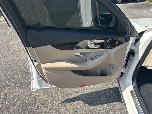 Used 2020 Mercedes-Benz C 300 Sedan image 13