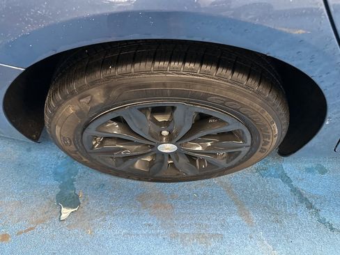 Certified 2025 Chevrolet Malibu LT image 5