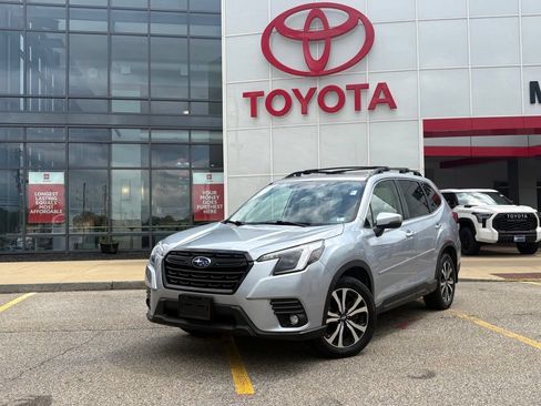 Used 2024 Subaru Forester Limited AWD/4WD image 1