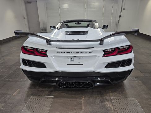 Used 2023 Chevrolet Corvette Z06 w/ Z07 Performance Package RWD image 5