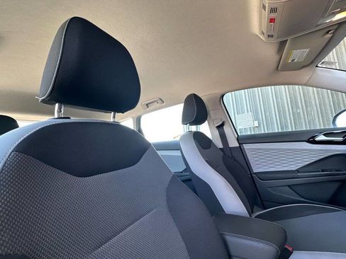 Used 2024 Volkswagen Taos S image 17