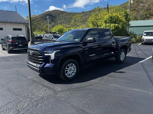 Used 2025 Toyota Tundra SR5 image 1
