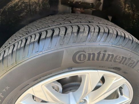 Used 2023 Chevrolet TrailBlazer LS FWD image 29