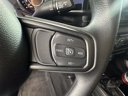 Certified 2026 Jeep Wrangler Sport AWD/4WD image 16
