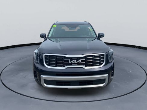 Used 2025 Kia Telluride S FWD image 5