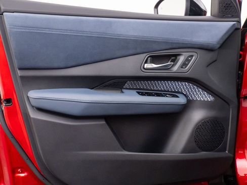 Used 2023 Nissan Ariya image 14