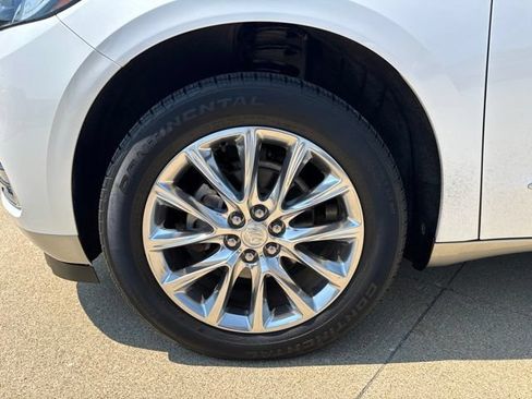 Used 2020 Buick Enclave Essence FWD image 12