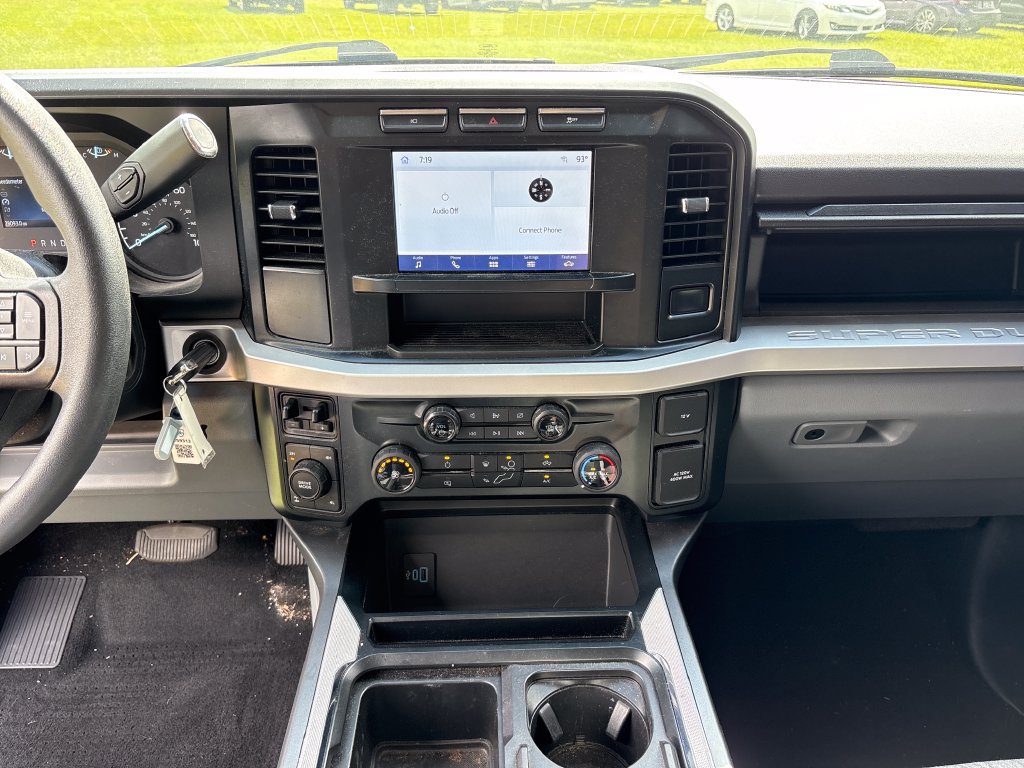 Certified 2023 Ford F250 XLT w/ 360-Degree Camera Package AWD/4WD image 23