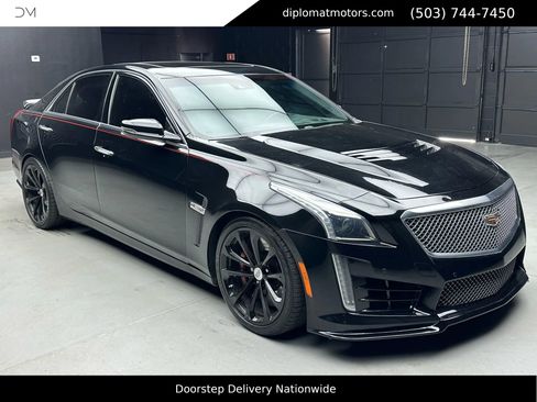 Used 2017 Cadillac CTS V w/ Luxury Package image 9