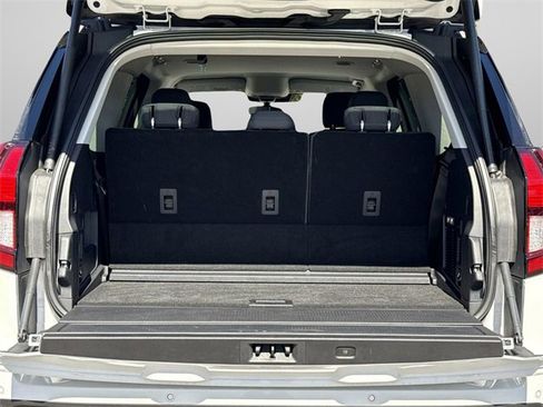 Used 2025 Ford Expedition Active image 11