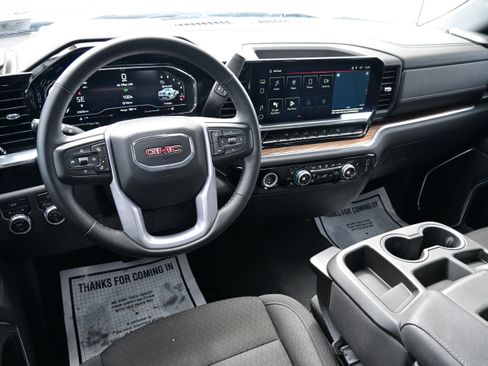 Used 2024 GMC Sierra 1500 Elevation image 22