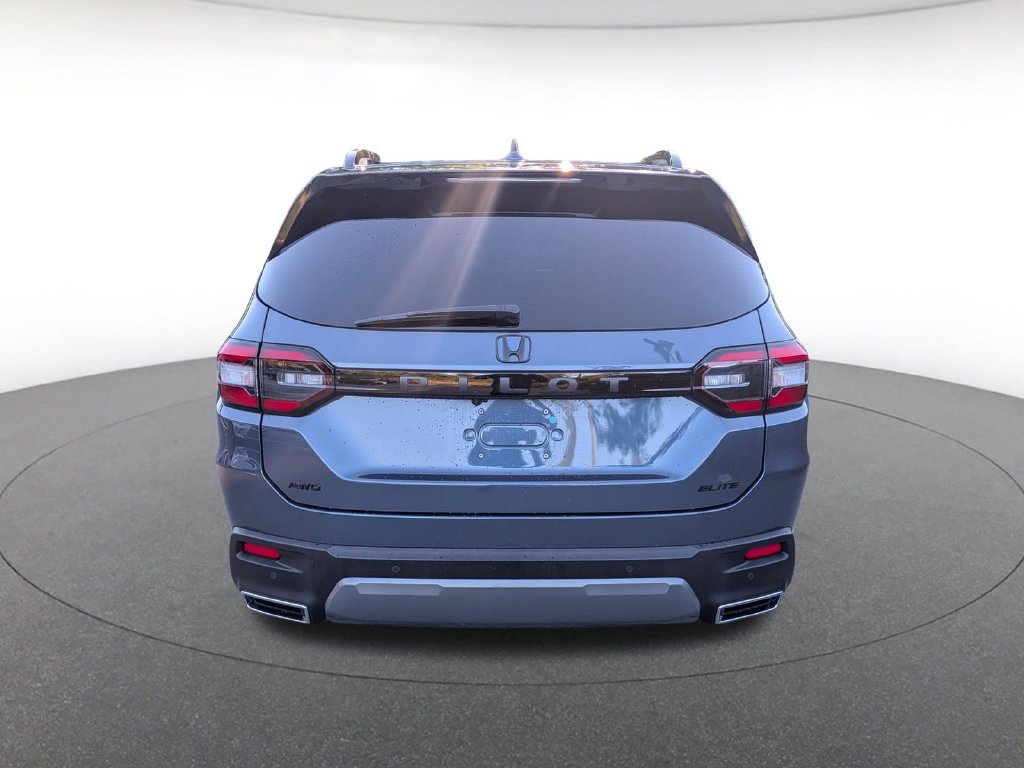 Used 2026 Honda Pilot Elite image 5