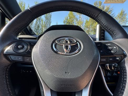 Used 2021 Toyota RAV4 XSE AWD/4WD image 18