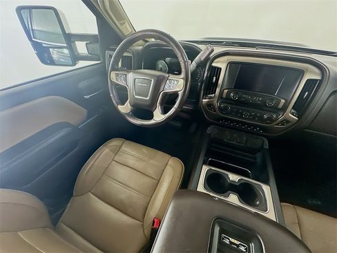 Used 2017 GMC Sierra 2500 Denali w/ Duramax Plus Package image 9