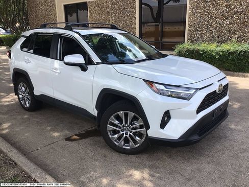 Used 2024 Toyota RAV4 XLE Premium FWD image 3
