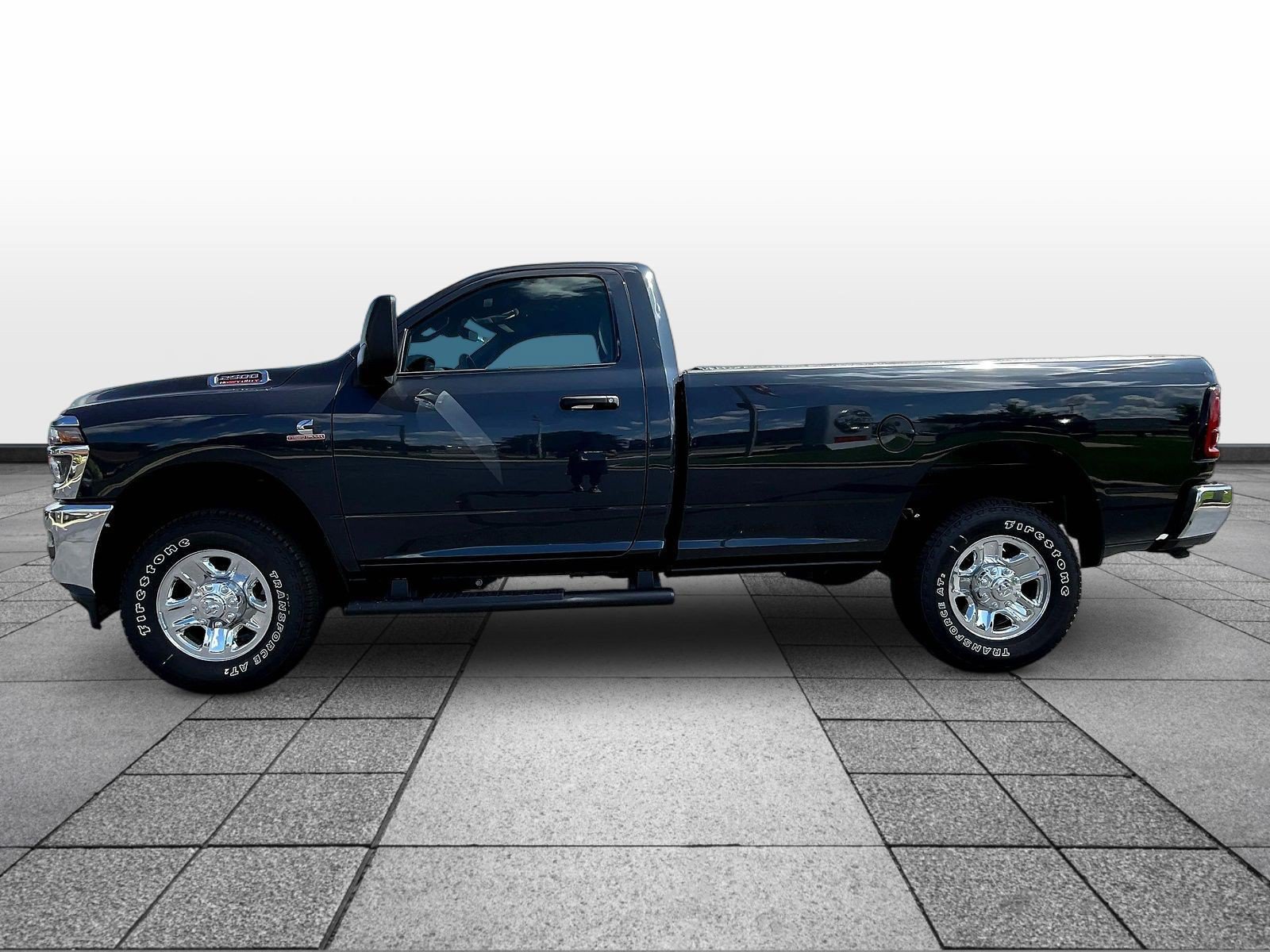 Used 2026 RAM 2500 Tradesman w/ Chrome Appearance Group AWD/4WD image 8