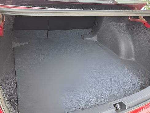 Used 2025 Toyota Corolla LE FWD image 13