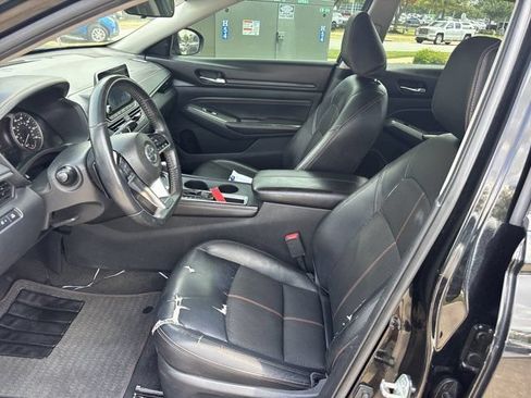 Used 2020 Nissan Altima 2.5 SR FWD image 15