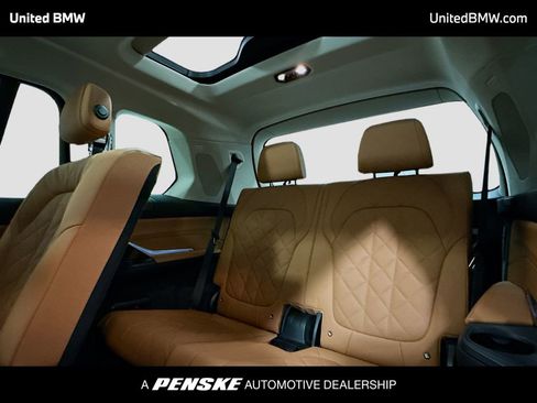Certified 2025 BMW X7 xDrive40i w/ Premium Package image 14