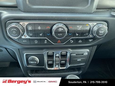 Used 2020 Jeep Gladiator Sport w/ Quick Order Package 24S AWD/4WD image 39