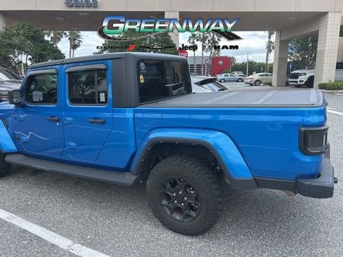 Used 2023 Jeep Gladiator Willys image 3