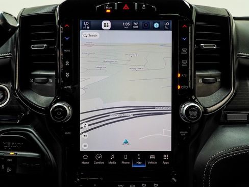 Used 2024 RAM 2500 Limited image 28