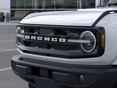 New 2026 Ford Bronco Outer Banks AWD/4WD image 19