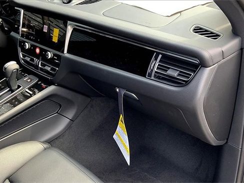 New 2025 Porsche Macan image 22