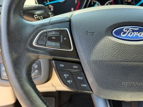 Used 2018 Ford Escape SEL image 12