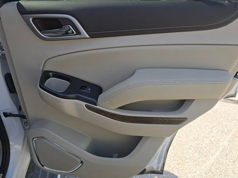 Used 2019 GMC Yukon Denali w/ Denali Ultimate Package AWD/4WD image 23