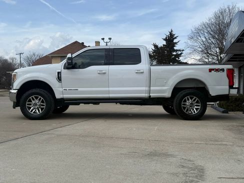 Used 2019 Ford F250 Lariat w/ Lariat Value Package image 5