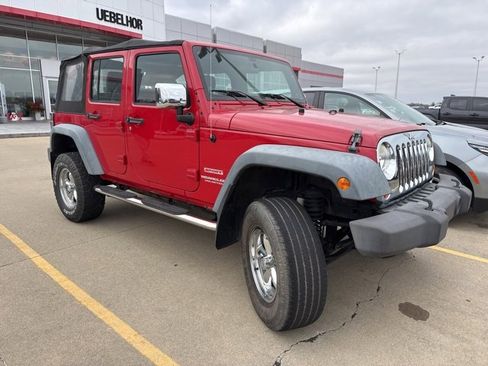 Used 2011 Jeep Wrangler Unlimited Sport w/ Connectivity Group image 10
