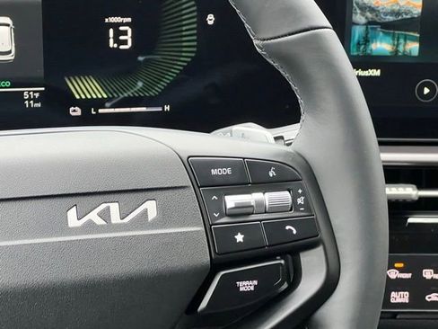 New 2026 Kia Sportage EX image 24