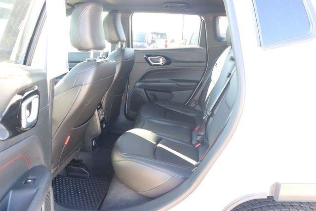 Used 2024 Jeep Compass Trailhawk w/ Trailer Tow Group AWD/4WD image 22