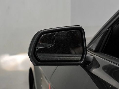 Used 2017 Ford Mustang Coupe RWD image 34