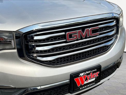 Used 2019 GMC Acadia SLT AWD/4WD image 29