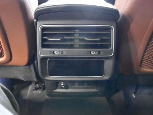 Used 2021 Audi Q8 Premium Plus AWD/4WD image 37