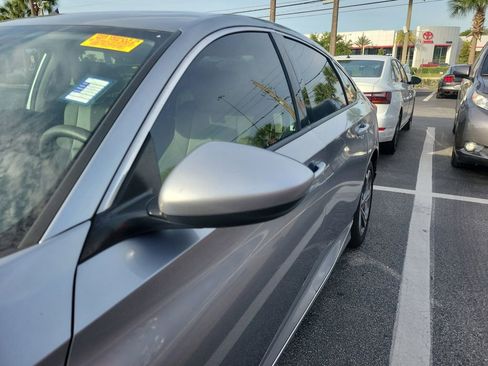 Used 2020 Honda Accord EX image 5