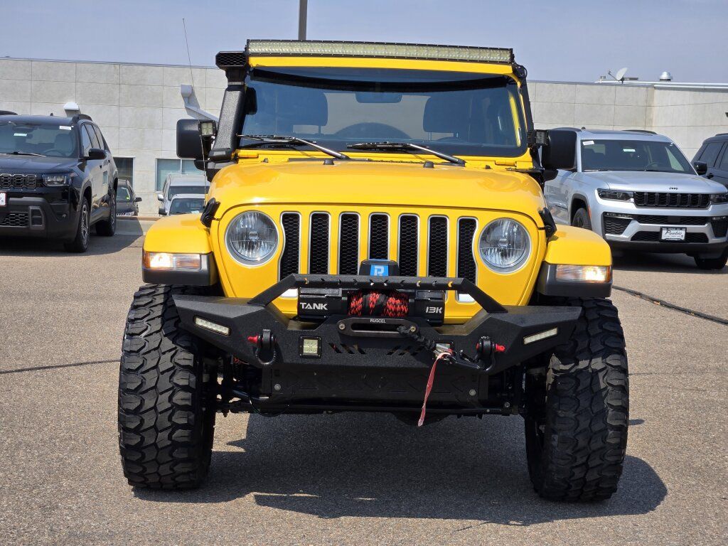 Used 2020 Jeep Wrangler Unlimited Sahara AWD/4WD image 6
